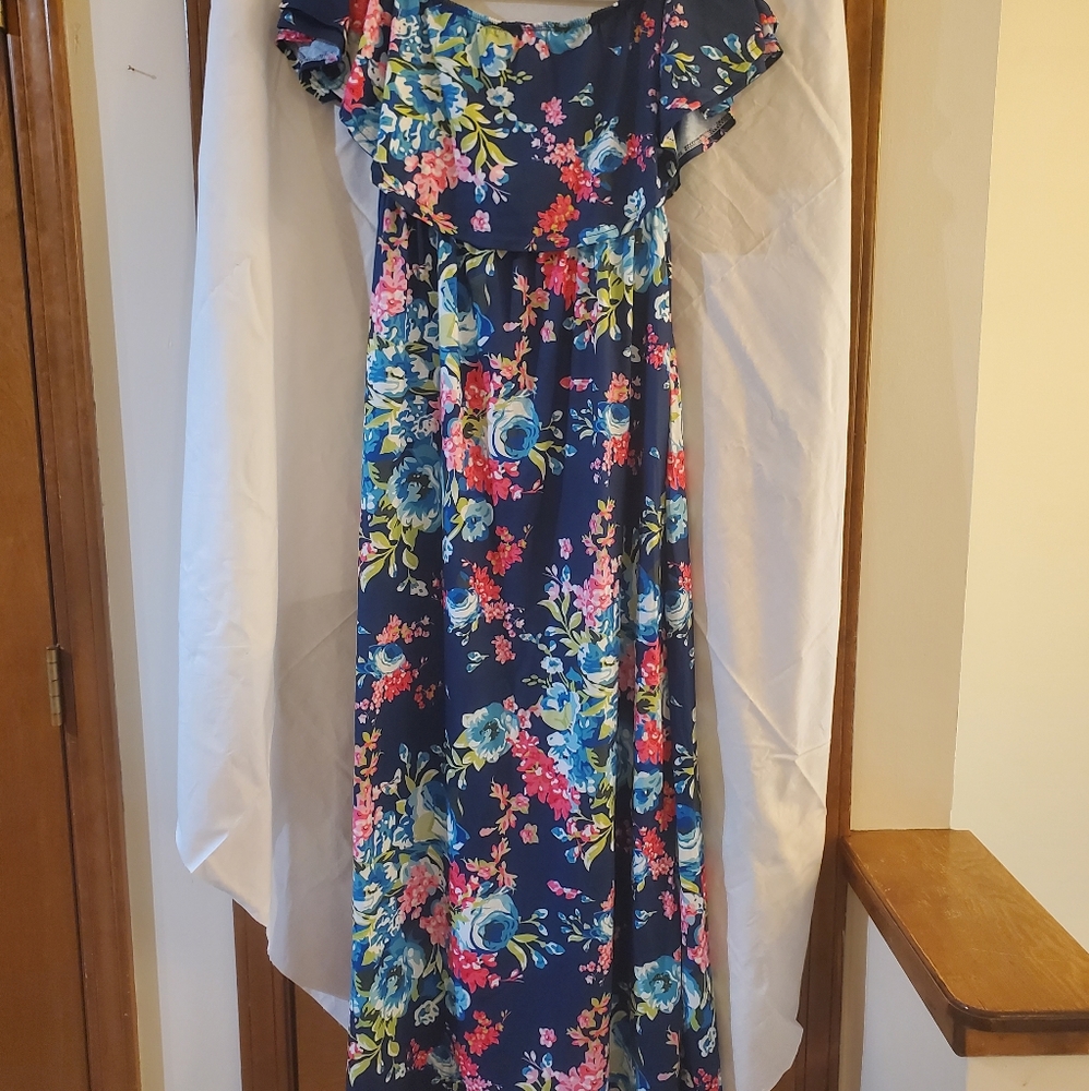 Women's Short Sleeve/Bare Shoulder Floral Dress